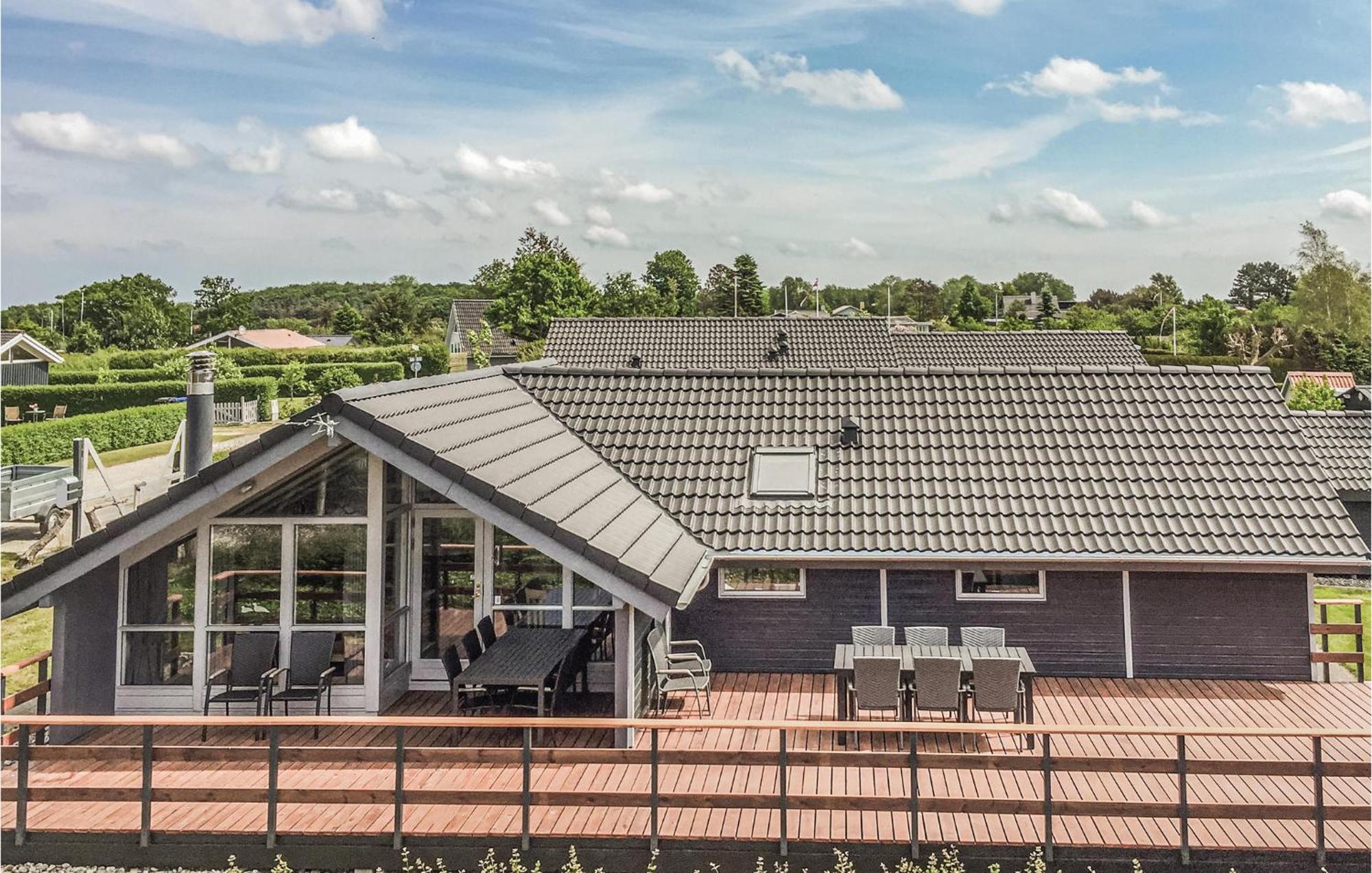 Beautiful Home In Bogense With Kitchen Bagian luar foto
