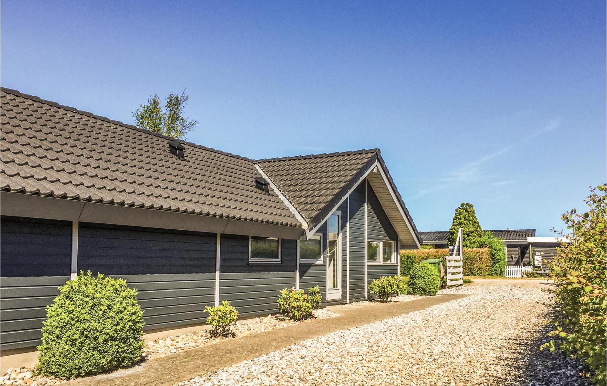 Beautiful Home In Bogense With Kitchen Bagian luar foto
